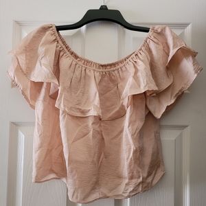 Adorable Cropped Blouse! Size M